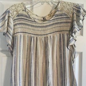 Cream & Blue Pretty Top